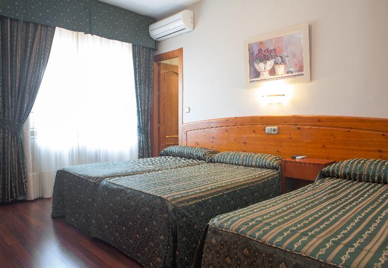 Hotel Alameda Malaga Bagian luar foto