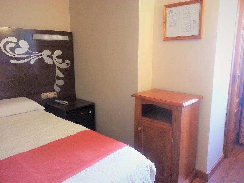 Hotel Alameda Malaga Bagian luar foto