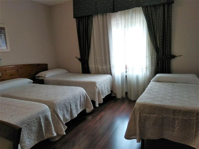Hotel Alameda Malaga Bagian luar foto